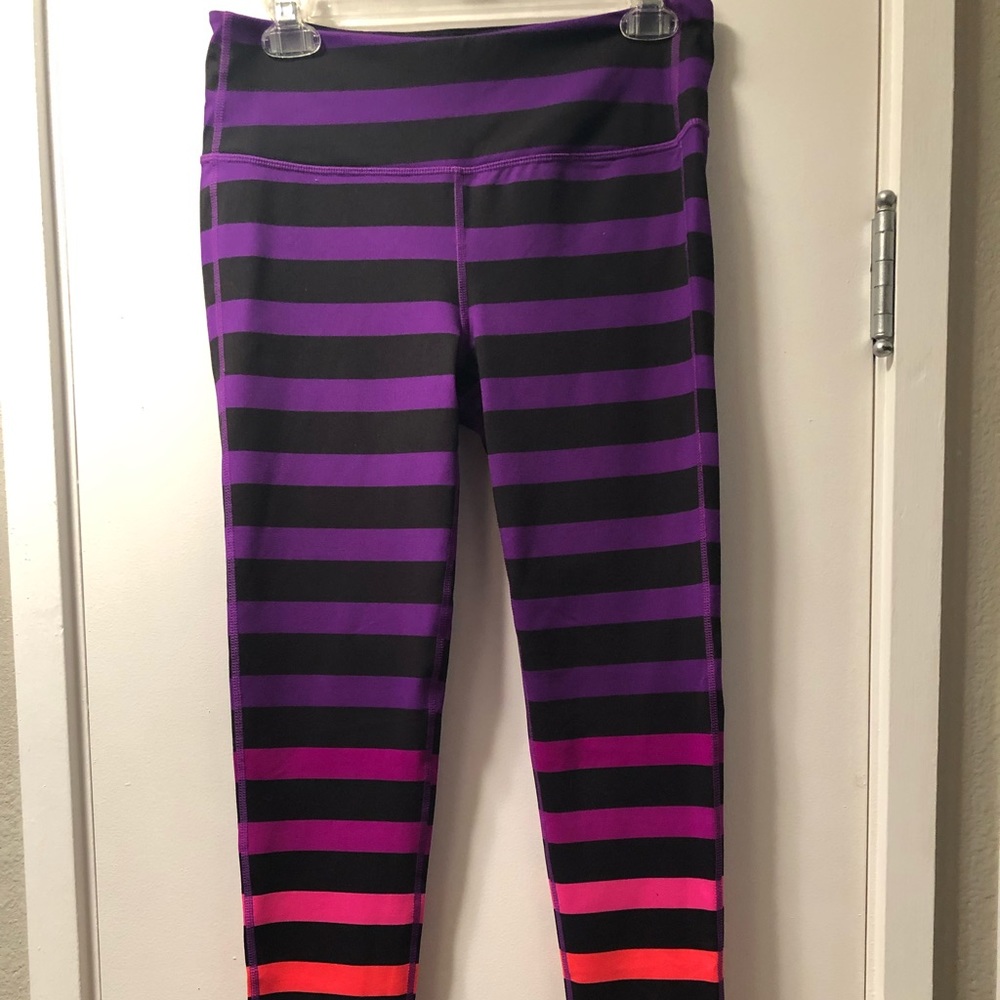 Never Worn Rare Ombré Stripe  Athlete Leggings